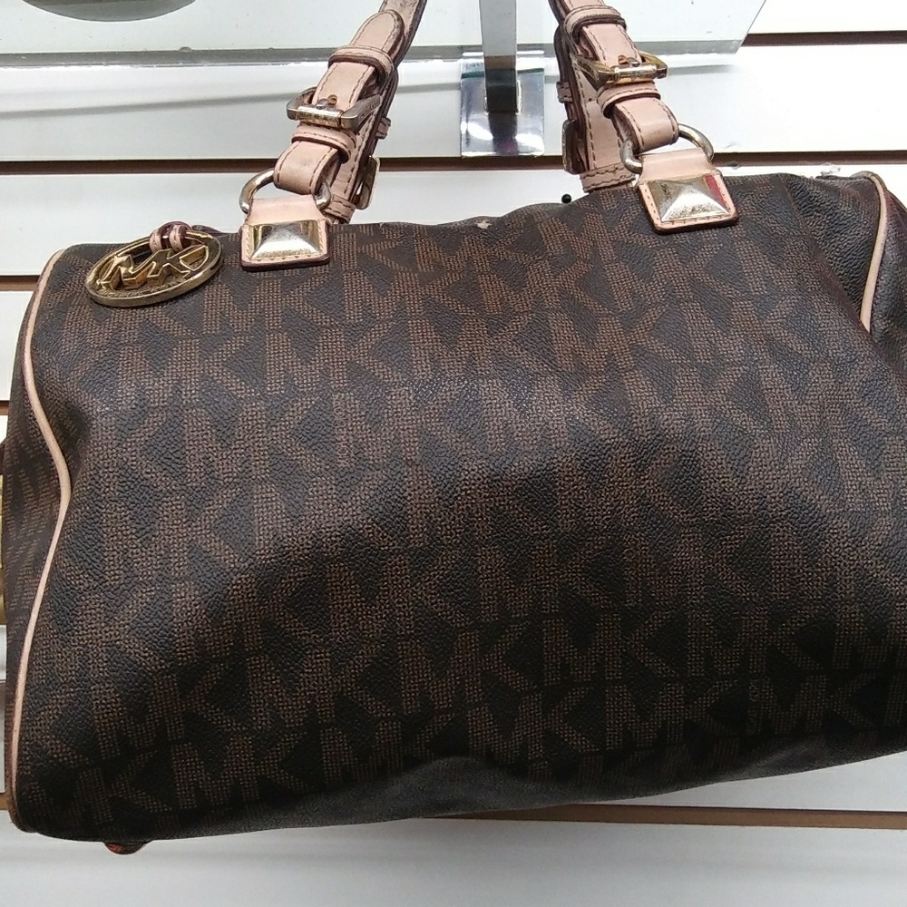 Michael Kors Large Grayson Leather Bag